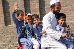 Foto 4 - bambini con gravi patologie uditive